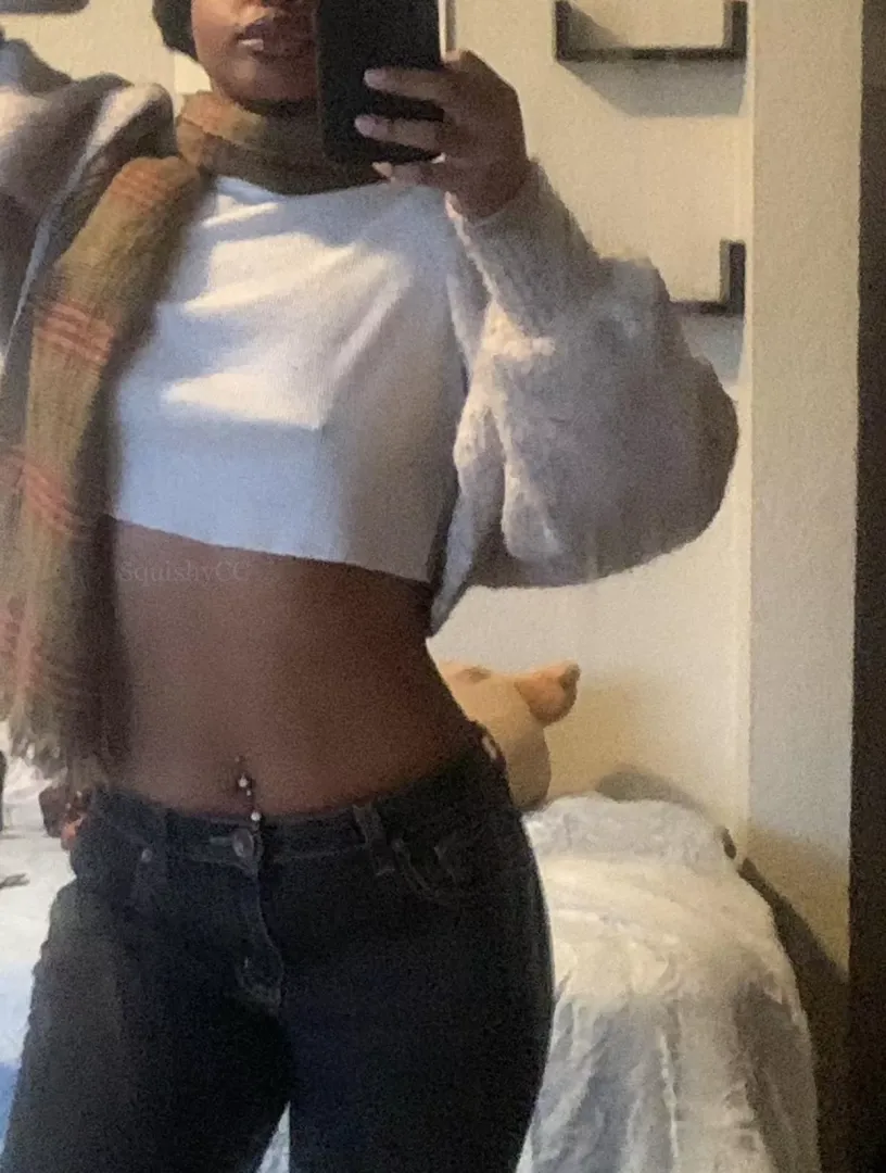 [21F] Peek a boobies