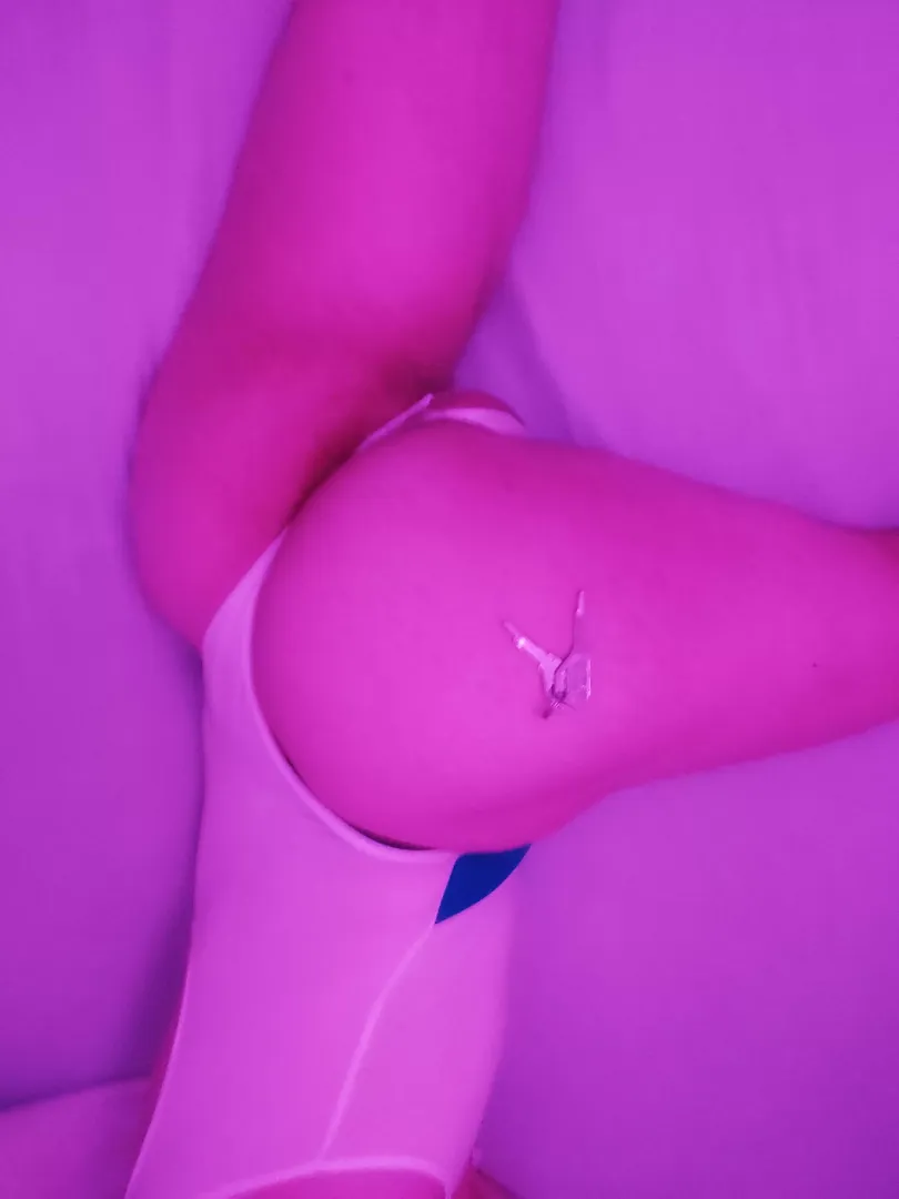 21😇hope you like my behind