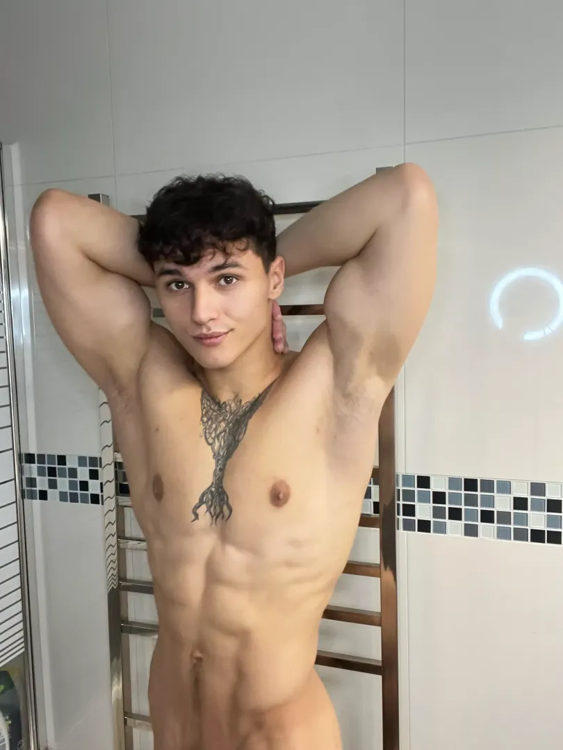 [21]hug?🤗😈