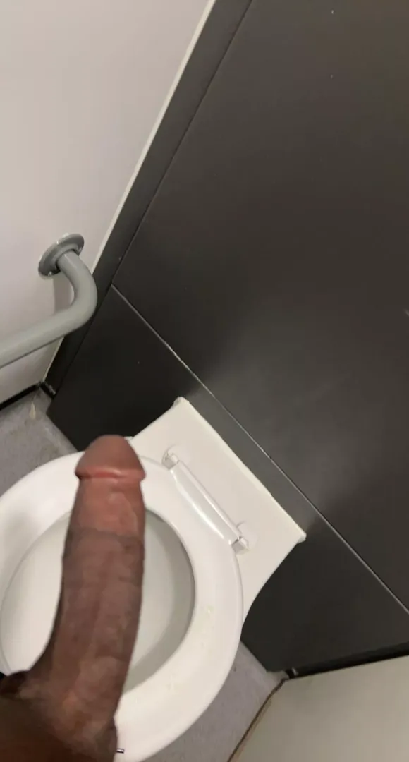 21m. Anyone from London who can host