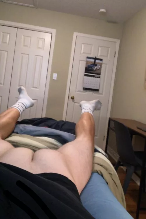 22 college bottom bro off early today. Hmu @Rymank5