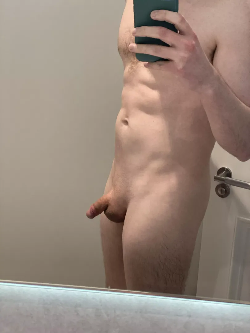 (22) going for that ‘Michelangelo’s David’ look