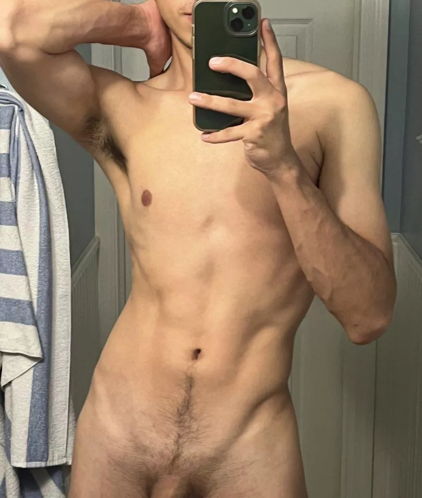 22 hung nyc hit me up with a pic