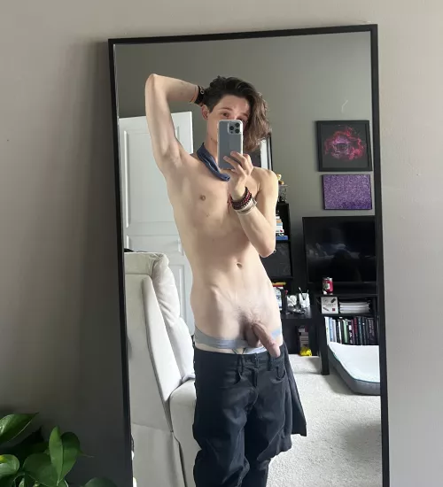 [22] is 6” considered boyfriend dick?