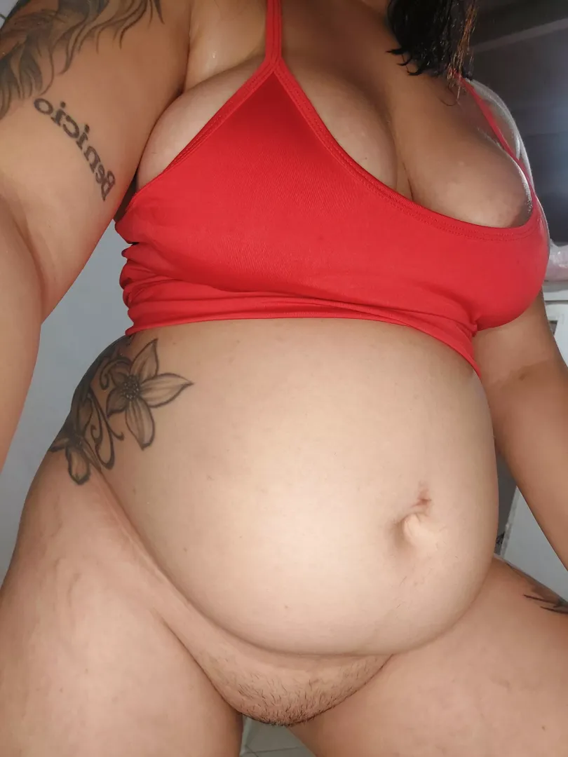 22 weeks pregnant 🙈