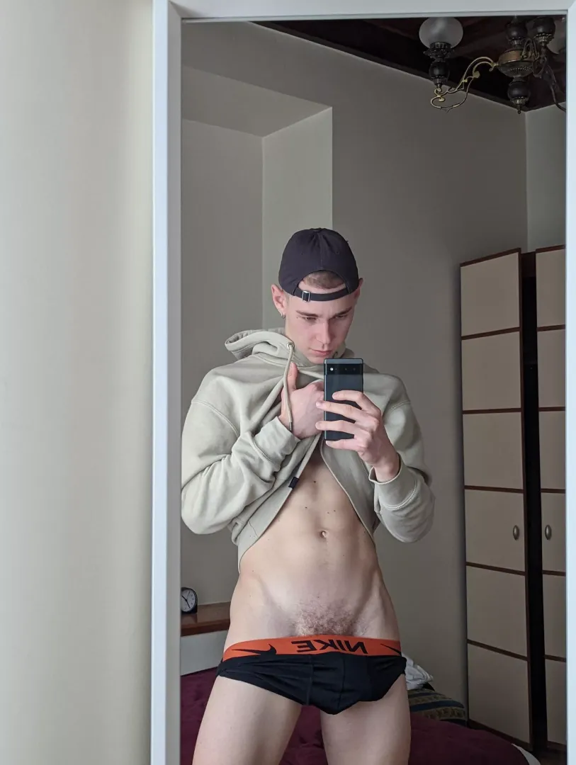 [22] what's up 💪