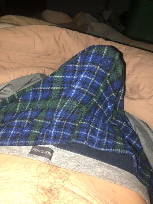 22 Would you open this gift early? Dms open