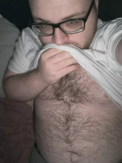 23, in bed late at night needing snuggles. Anyone wanna chat?
