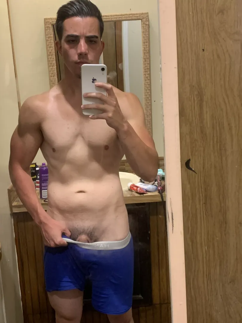 [23] smash or pass