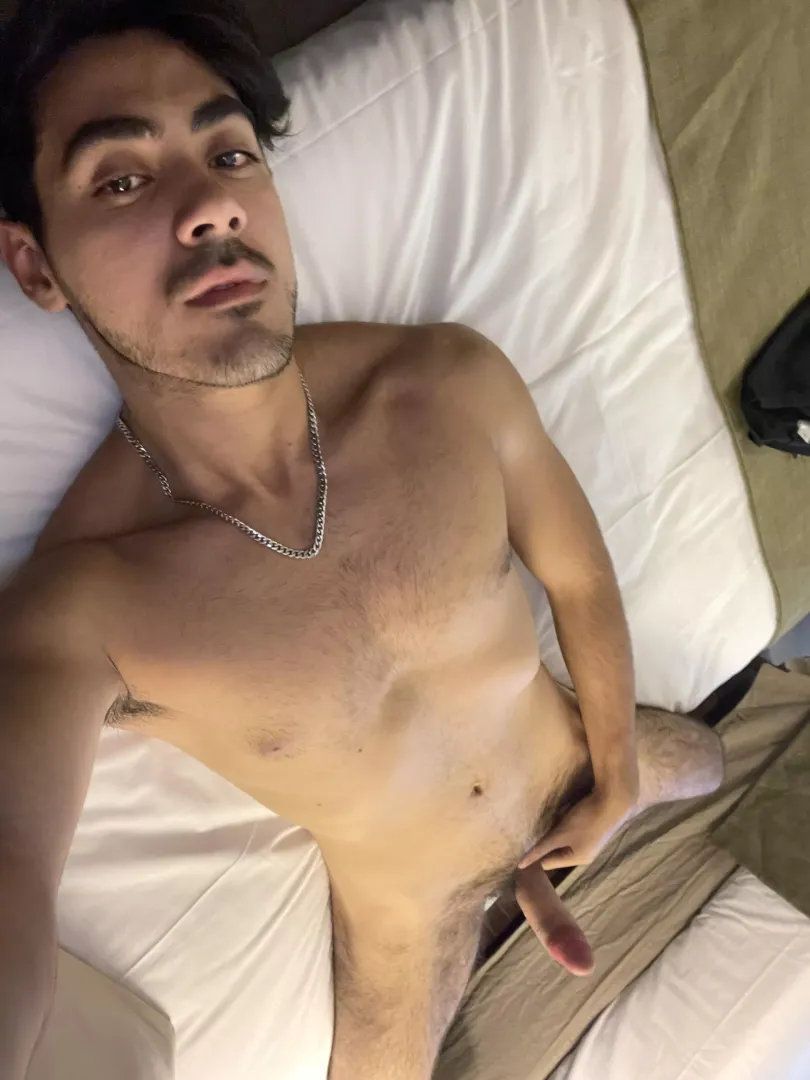 (23)horny boy