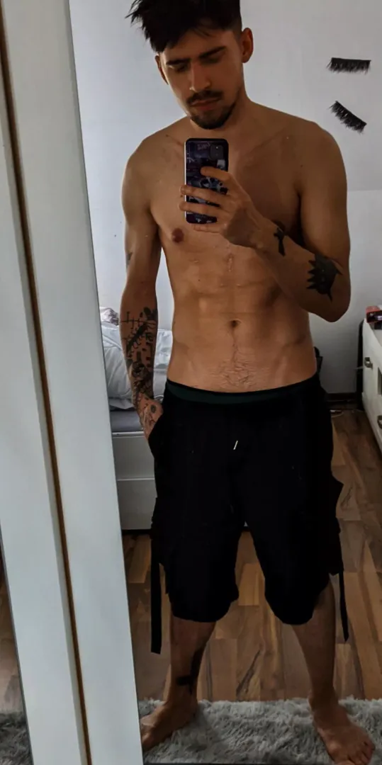 [23M]