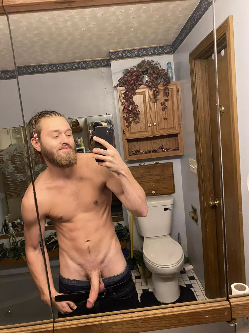 (23)Somebody cum over 😊