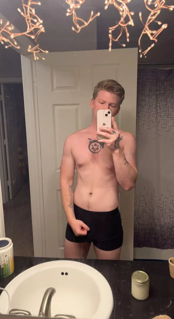 (24) any beefy big bros need a little bro?