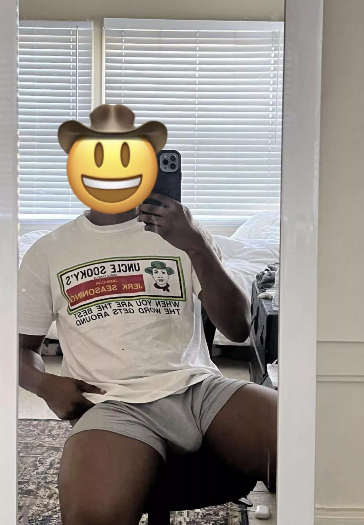 24 BBC for fat ass bottoms/femboys. Andr_pil2