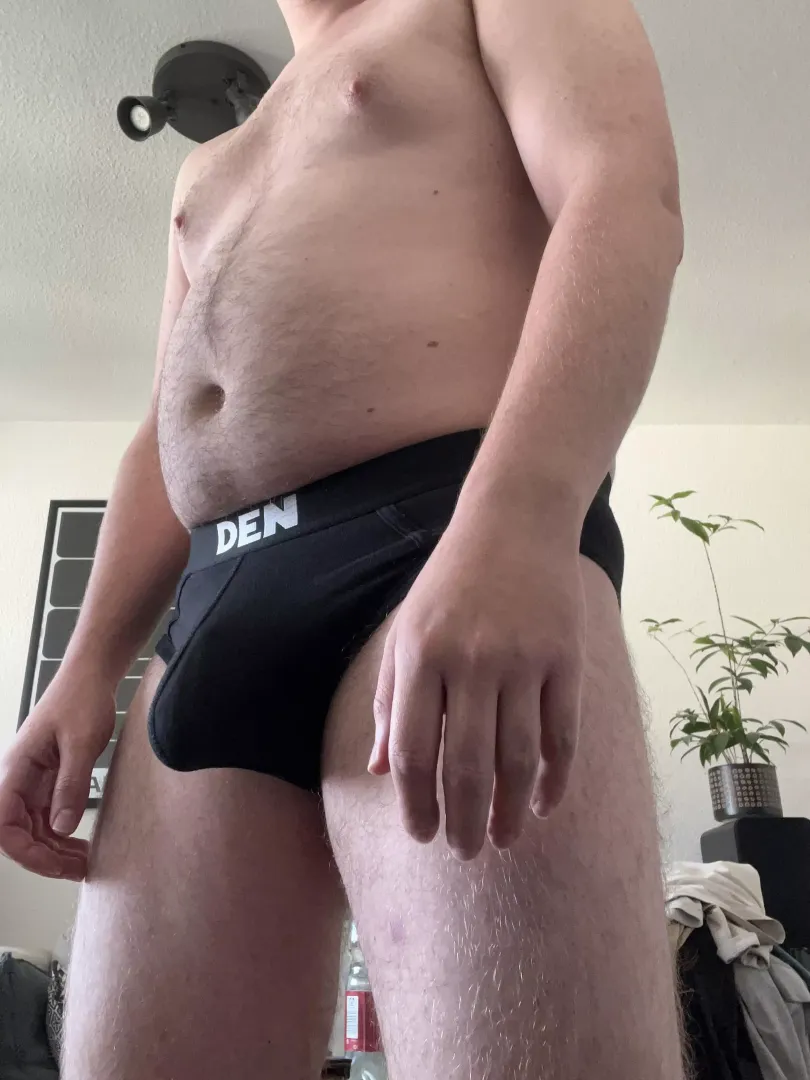 [24] Grab it and give it a kiss!