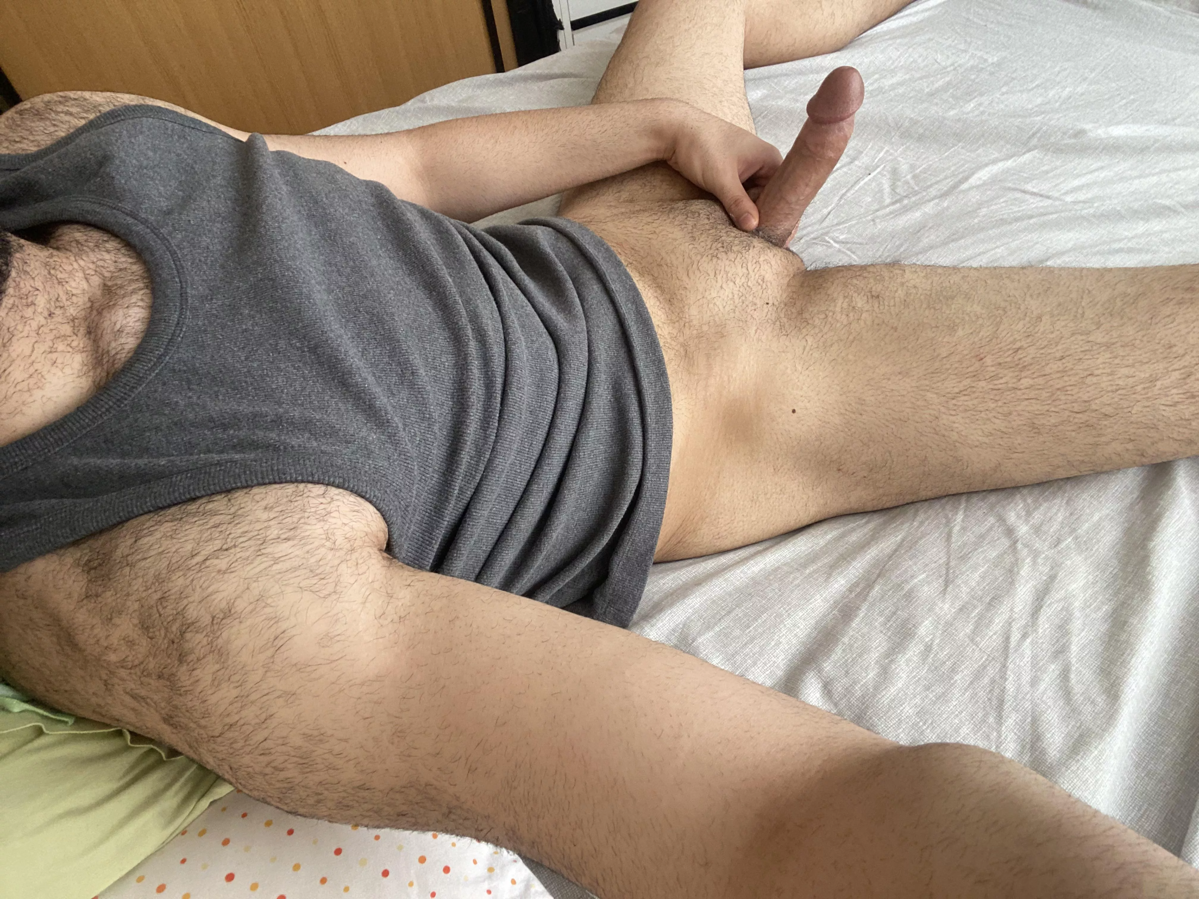 24 hairy and horny as fuck hmu sc: n_bvdsh