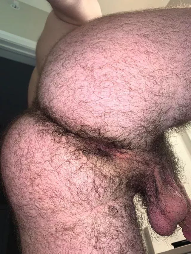 24 in shape with a big furry bubble butt. DM or Add My Snapchat: FurryBy