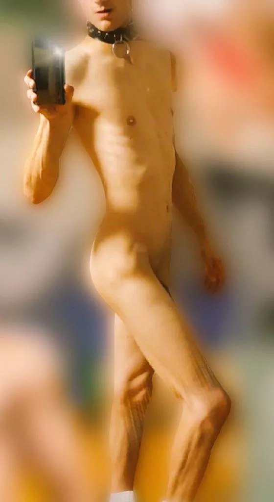 (24) yo Skinny Bottom Twink kinky