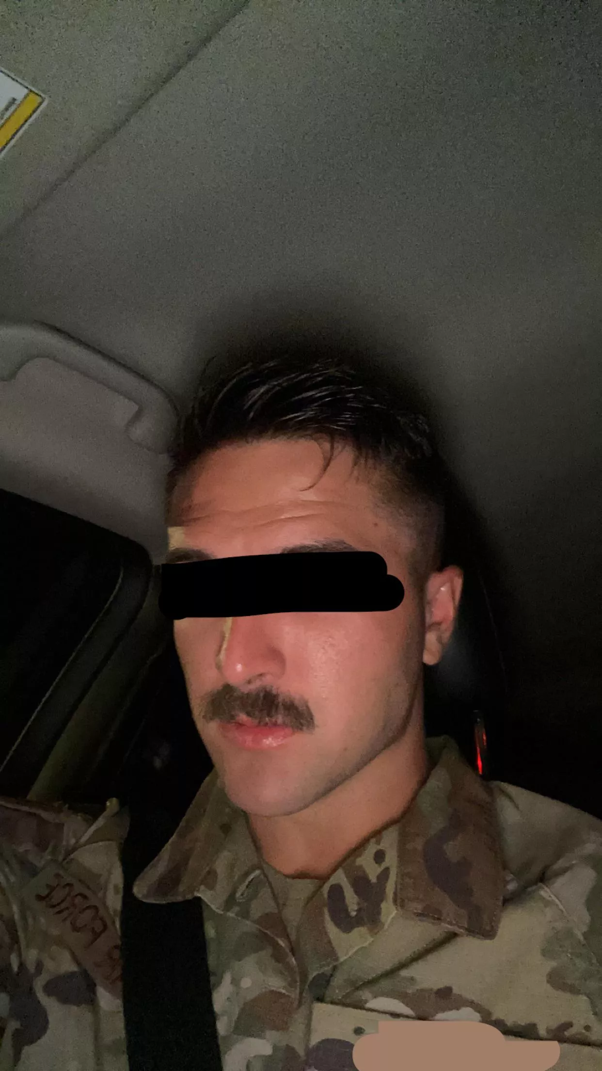 [25] Anyone here to make friends or are y’all just horny😂