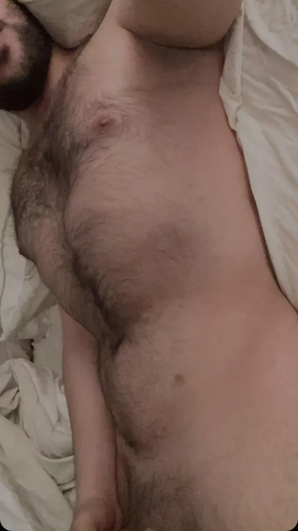 25 arabic daddy looking for unhairy smooth boy add me SC: ffssaa11