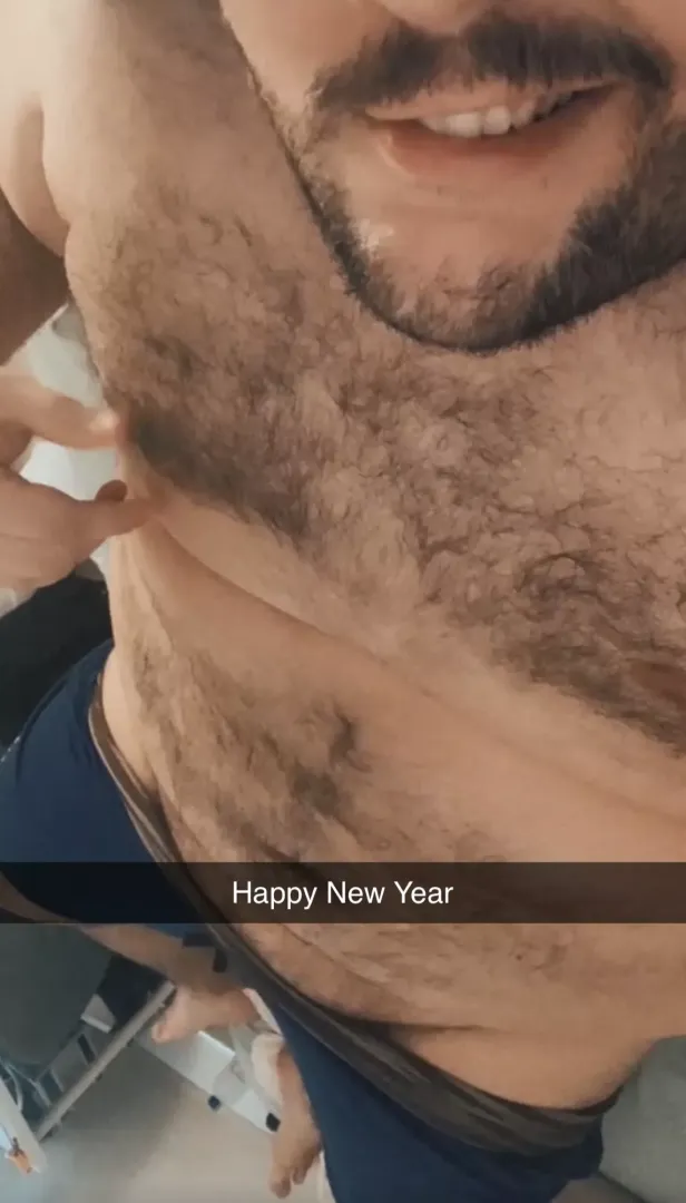 25 yo 6’4” big, hairy Bear. Top vers. Heavy cummer. Into twinks, femboys/sissies, otters and fit guys, but I’m open minded. Add me @ spanishbear1