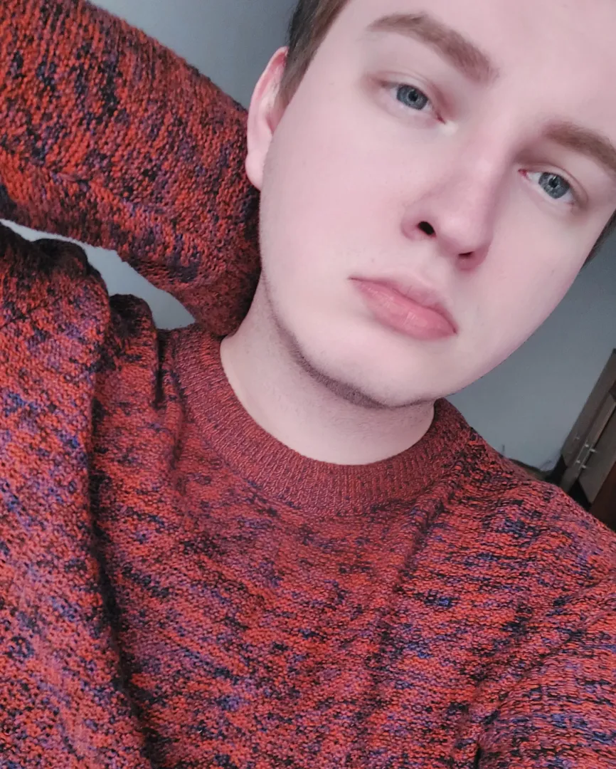 25 yo polish boy looking for friends to play Fortnite, DbD or League [EUNE]. English isn't my first language so it could be an interesting experience. All welcome. (Btw. I am PC only)