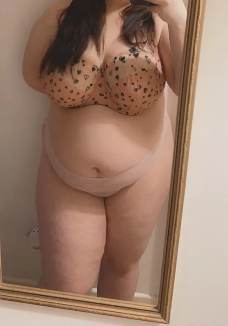 26 and fatter than ever 😇🥰🧸