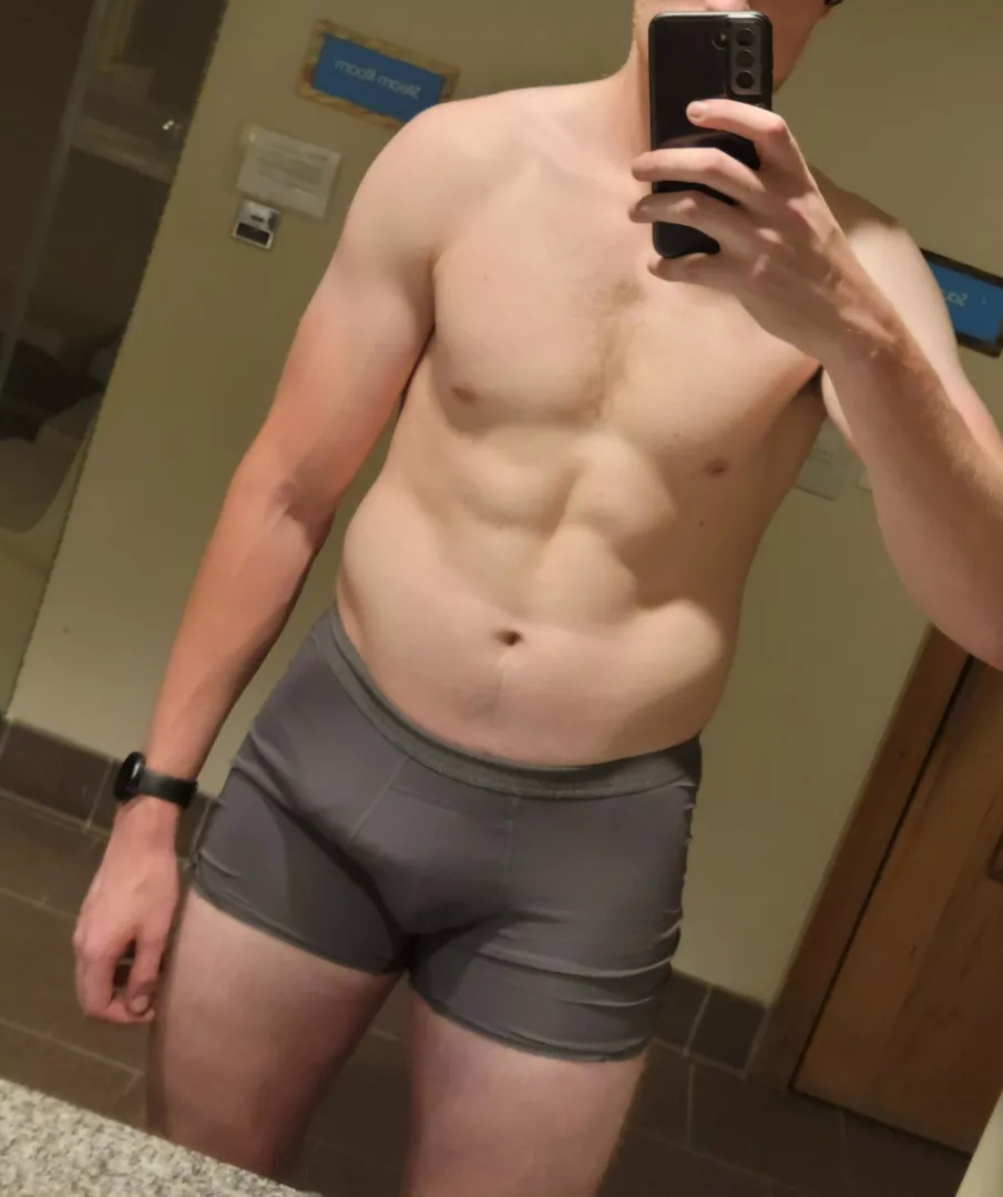 (26) Do you think my beach body is ready?