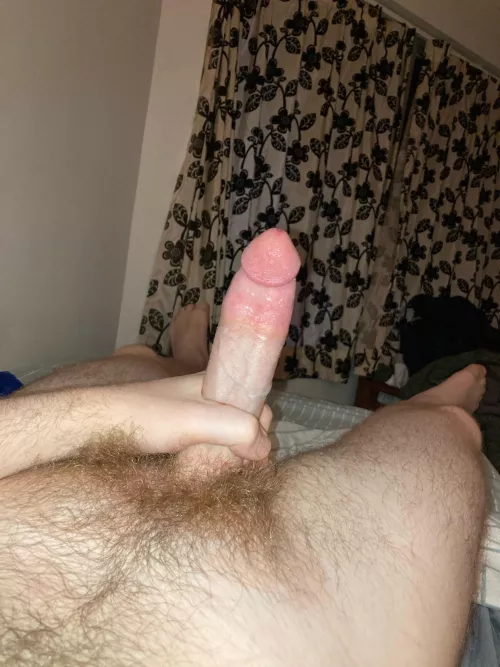 26 looking to trade and chat. Love older and guy’s who show face. Add klw_929