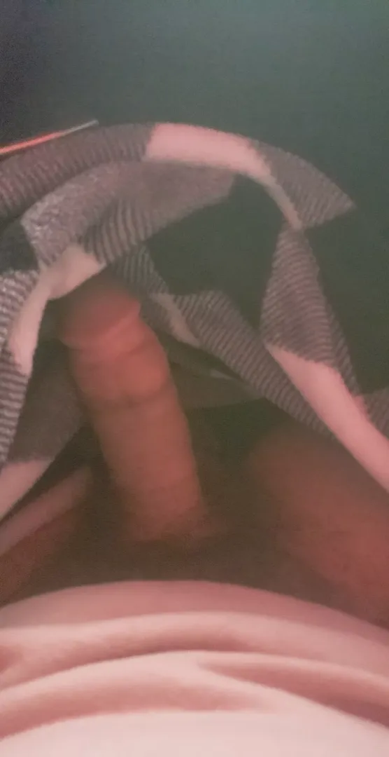 26 m usa. any kinky asian men or uncut men. kinkier the better