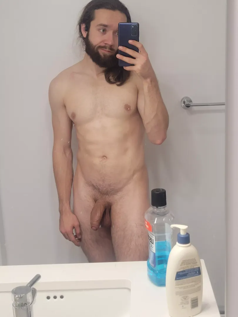 (26) The minute I get home from work the clothes come off