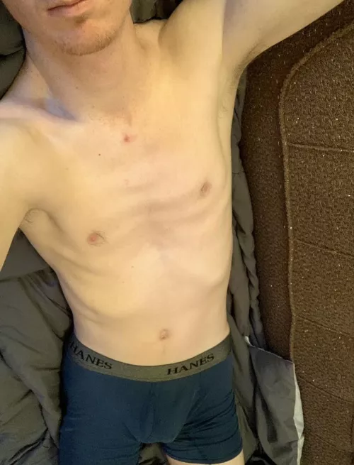 26 uncut looking to jerk live with other slim/fit guys 18-28 dex_d2022