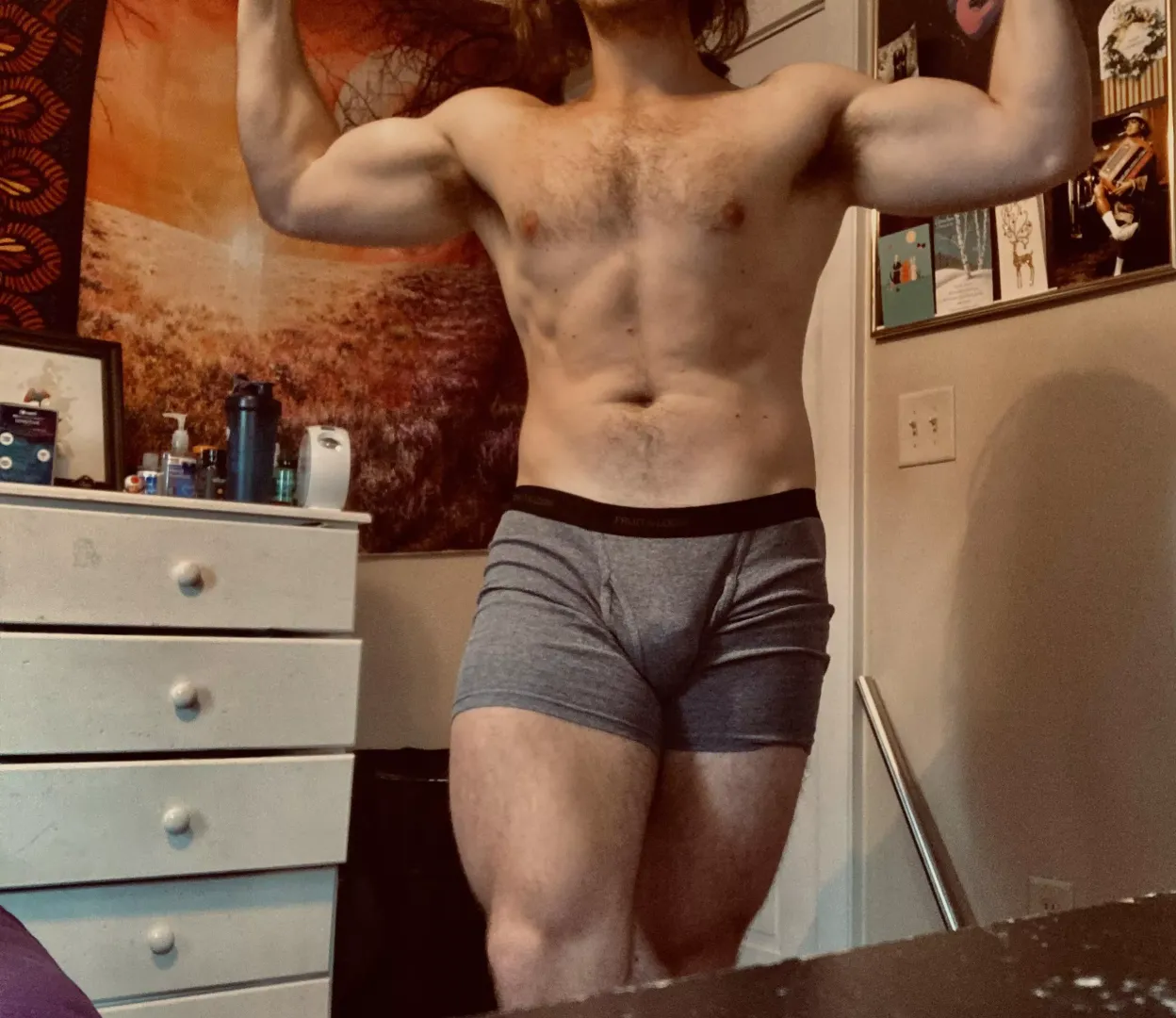 26m verbal thick cock athlete is crazy horny and needs to dom a fem sub… Snapchat: gomps221