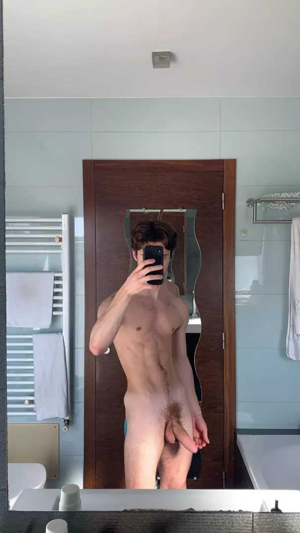 27 add john_mary96 if you’re fit and show face. Into masc vers guys. Into dom/sub