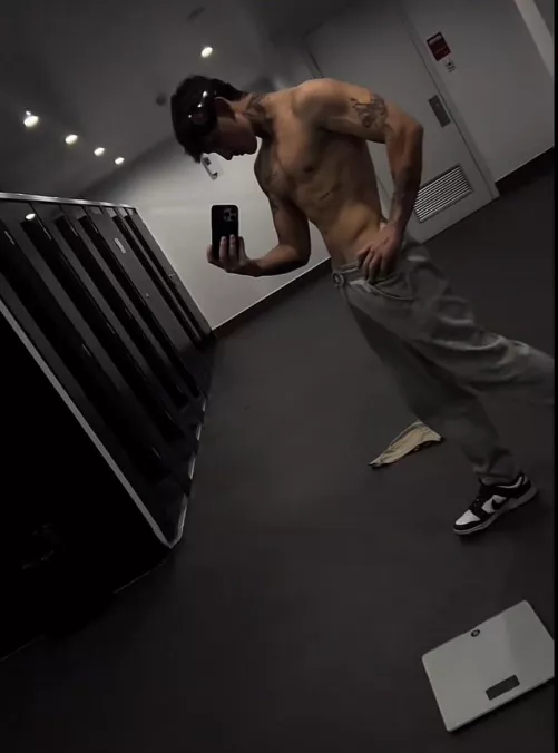 [27] m4m wanting someone to control my appearance