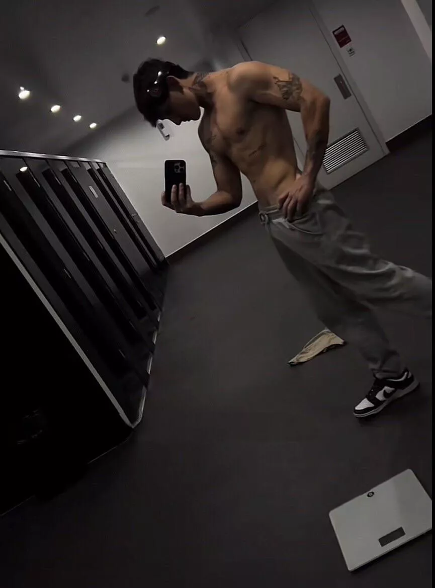 [27] m4m wanting someone to control my appearance