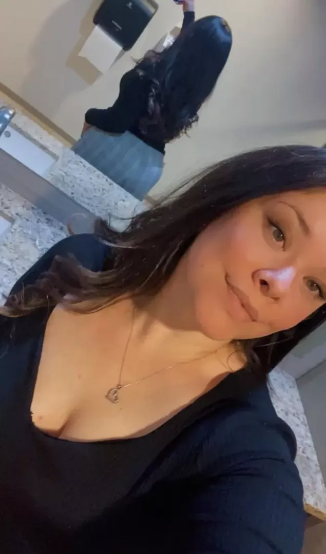 27f BBW Latina