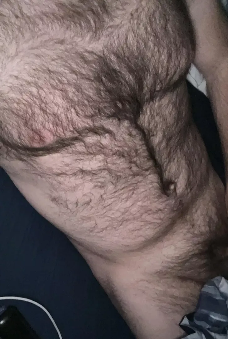 27m.. this hairy otter bod needs exploring (: who’s up for it?