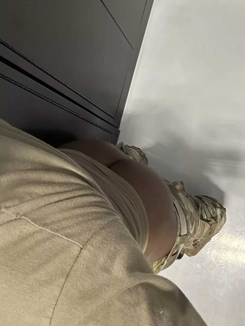 [28] bored at work