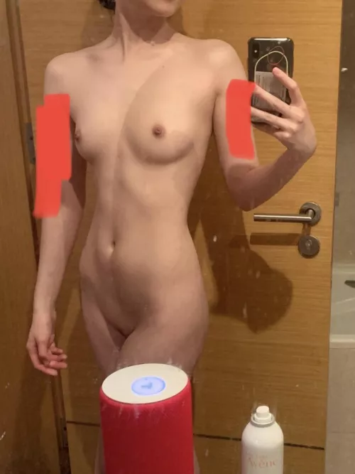 28F 5’7 // any and all feedback requested!!