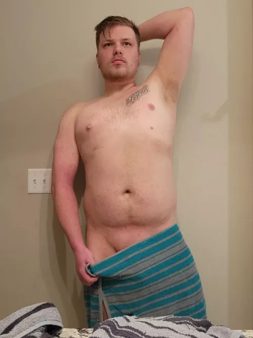 28M Getting ready for work. how are you doing?