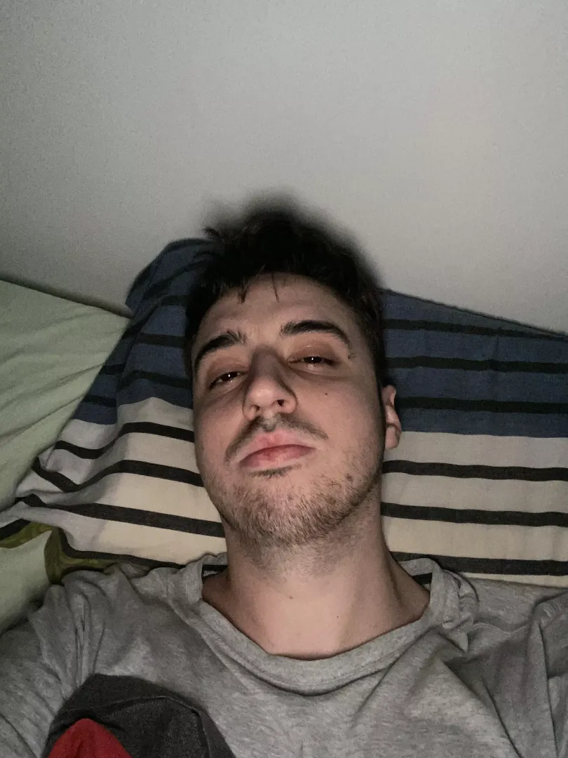 28M - Honestly could use a cuddle..