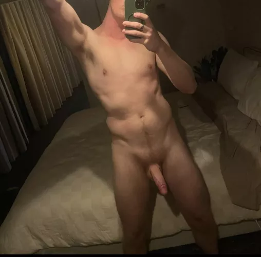 28M/184cm/82kg no