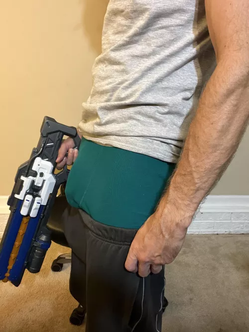 (29) come make my soldier salute 