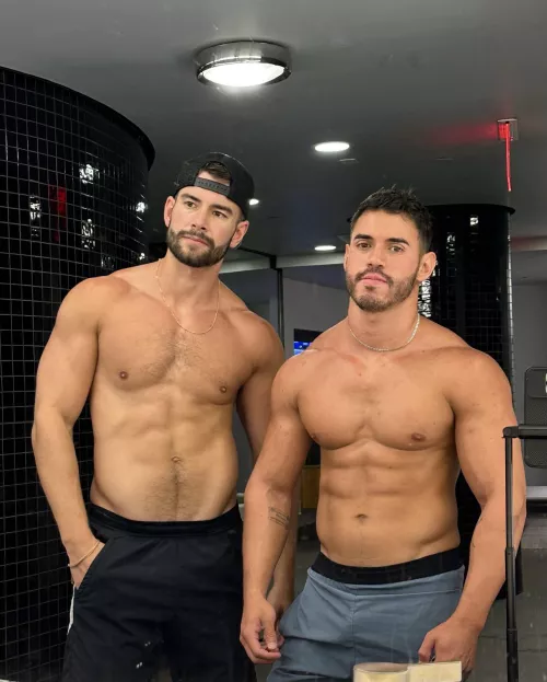 [29] Gym bros