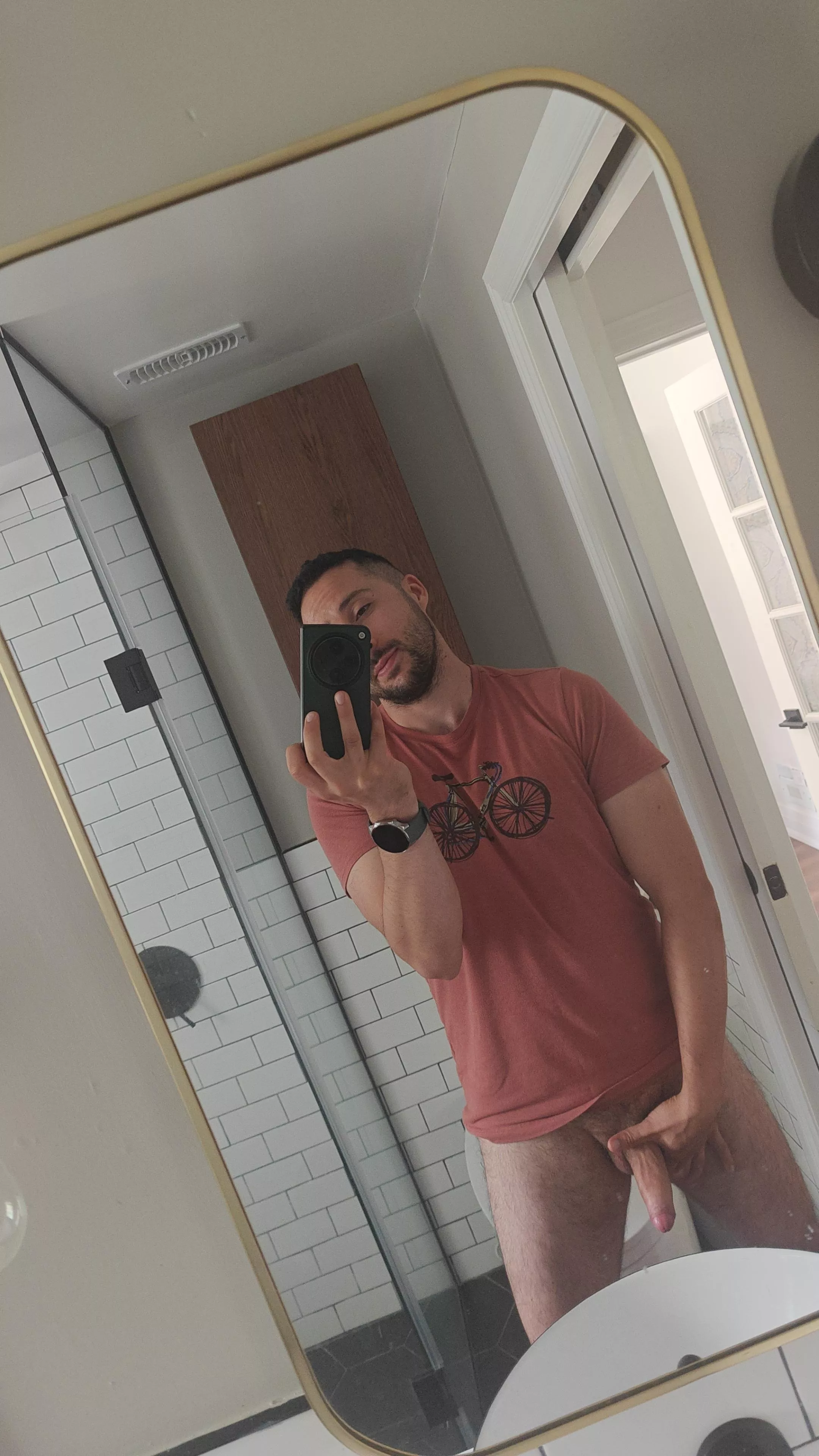 29, uncut, slim/fit, & hairy Canadian here. leo_t1939 face+