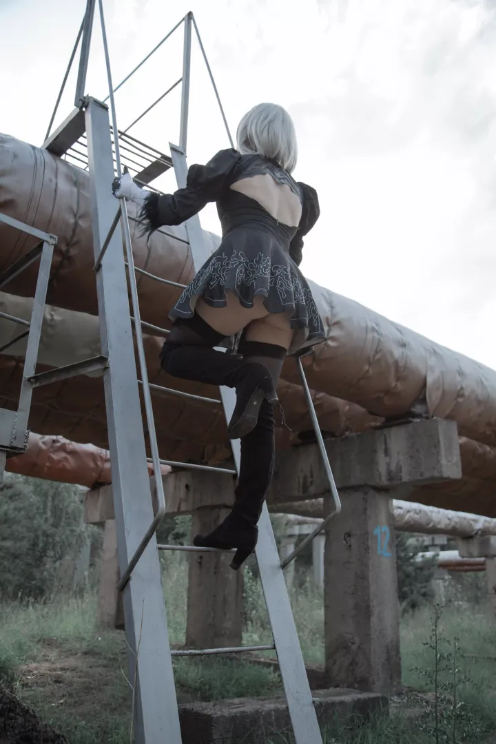 2B from NieR: Automata by kindnesskindi
