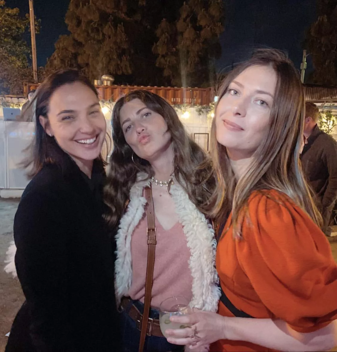 3 beautiful milfs
