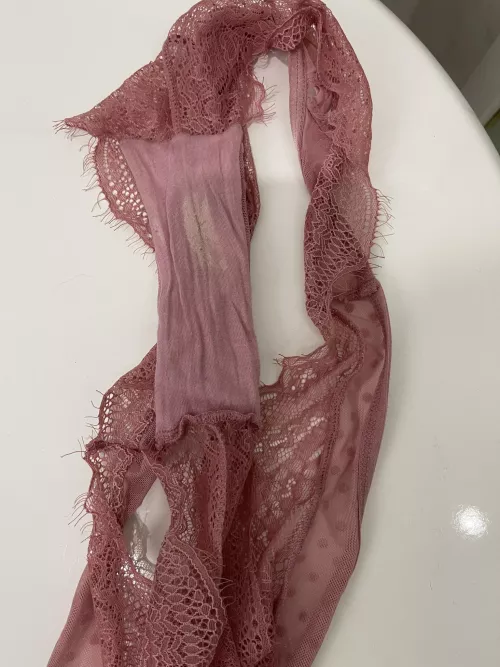 3 day’s wetting my pants at work💦💦