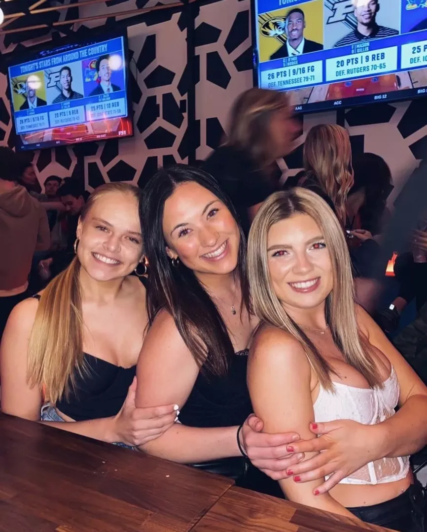 [3] Out For Drinks
